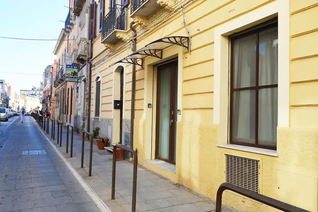 Sm Maisonette Villanova Cagliari Apartment